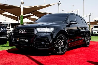 نمای دیگر آئودی Q7 45 TFSI کواترو S لاین 2017