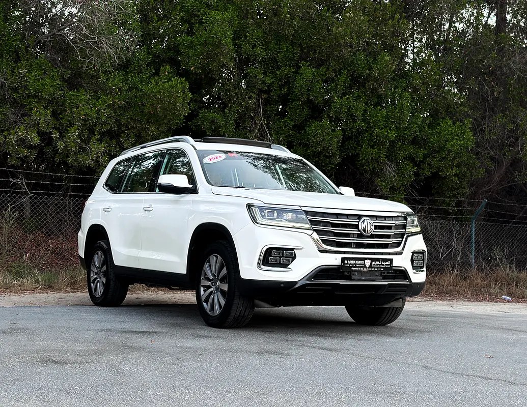 نمای دیگر ام جی RX8 کامفورت 2023