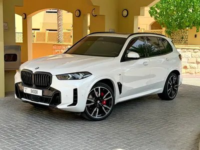 نمای دیگر بی ام و X5 xDrive40i M اسپرت 2025