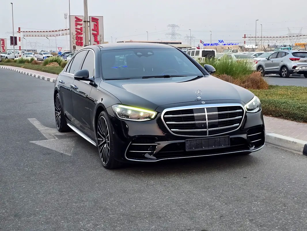 نمای دیگر مرسدس بنز S 450 AMG 2023
