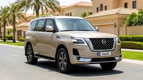 نمای دیگر نیسان پاترول LE تیتانیوم 2023