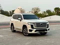 تویوتا لندکروزر VXR 2025
