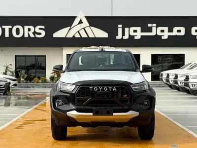 نمای دیگر تویوتا هایلوکس GR اسپرت 2026