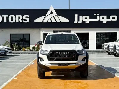 نمای دیگر تویوتا هایلوکس GR اسپرت 2026