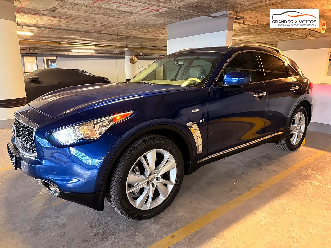 نمای دیگر اینفینیتی QX70 اکسلنس 2017