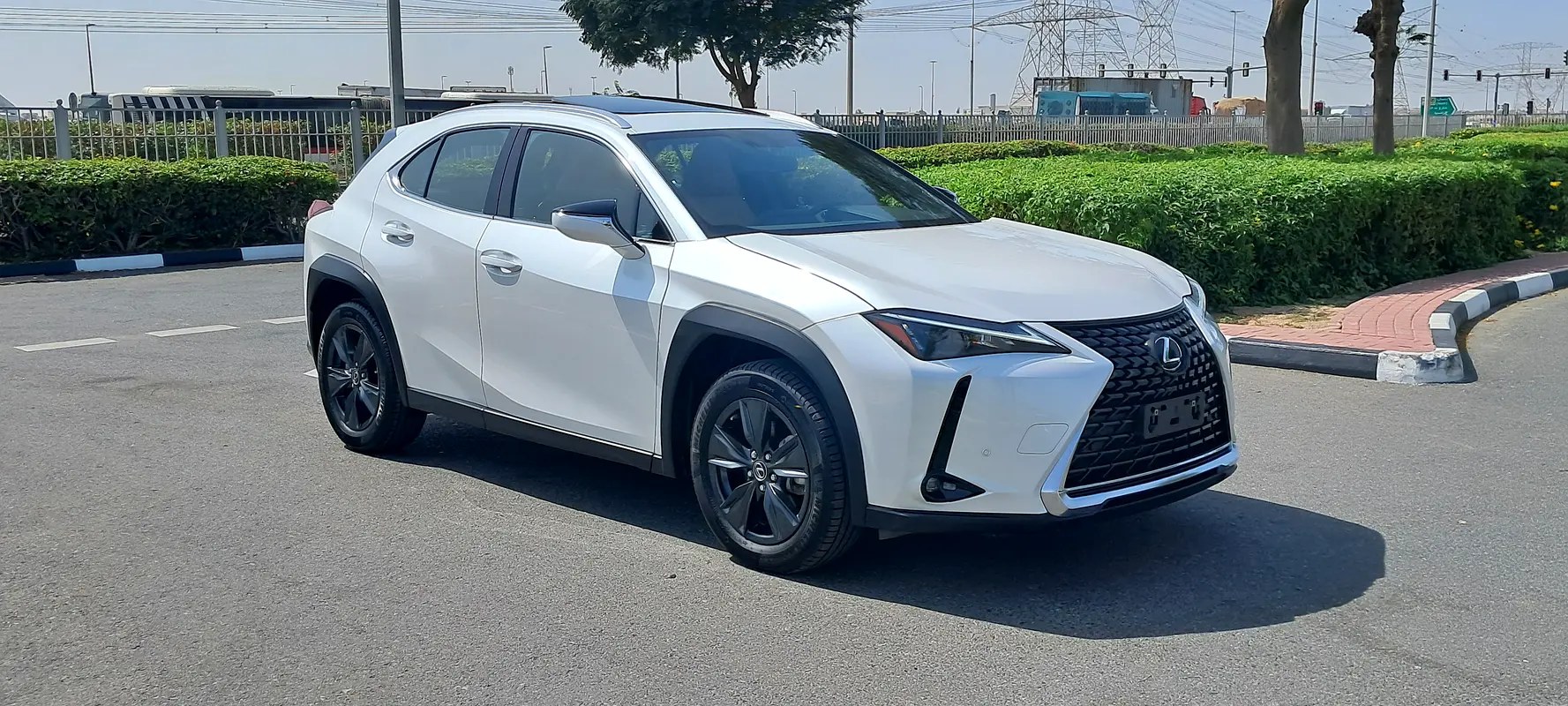 نمای دیگر لکسوس سری UX UX 200 پریمیر 2023