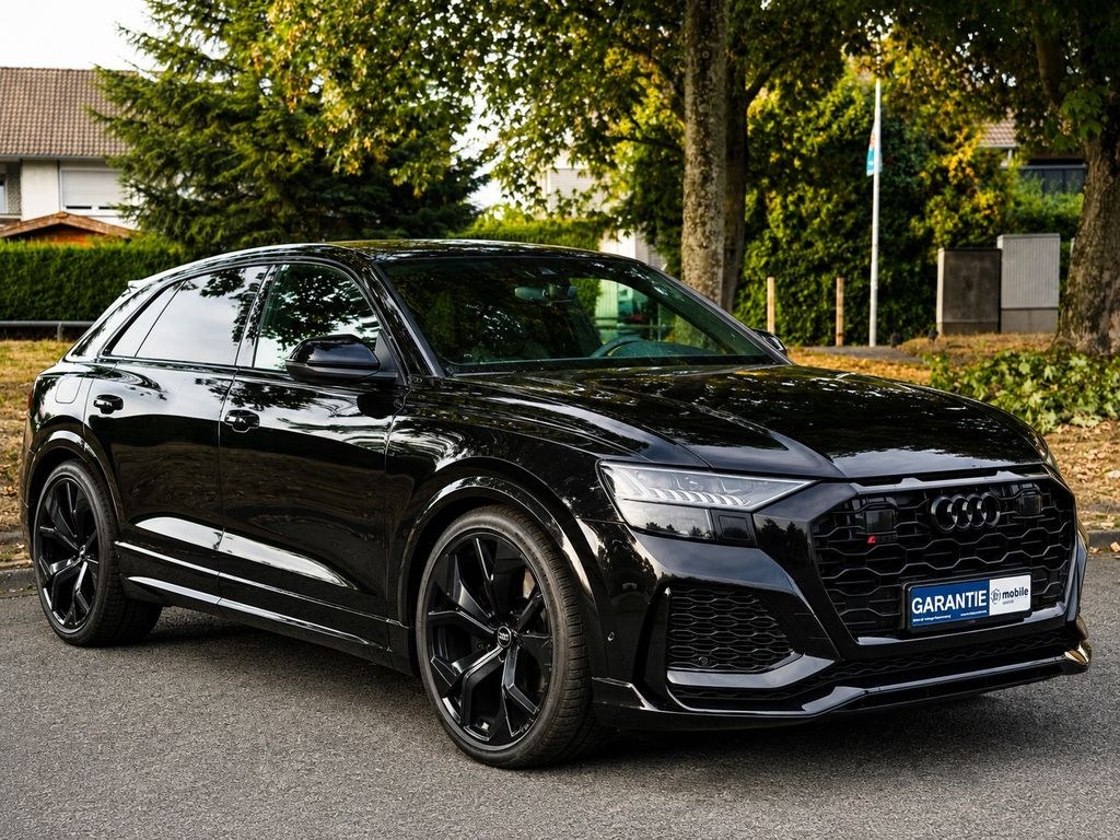 نمای دیگر آئودی RS Q8 4.0 TFSI کواترو MATRIX/دست اول/RS-AGA