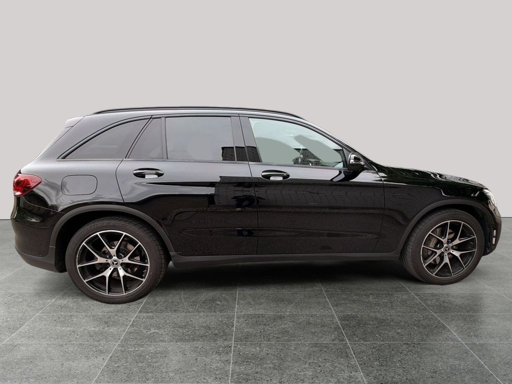 نمای دیگر مرسدس بنز GLC 400 d 4MATIC-AMG لاین 20 Zoll-پانوراما-360°