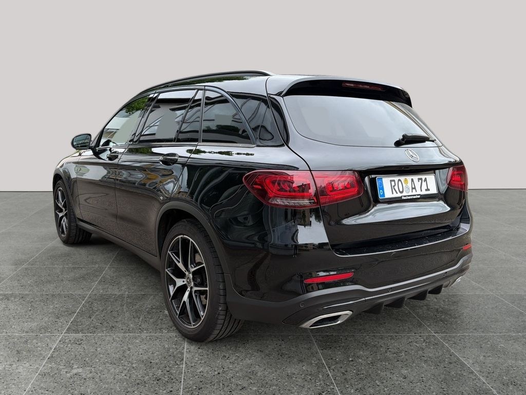 نمای دیگر مرسدس بنز GLC 400 d 4MATIC-AMG لاین 20 Zoll-پانوراما-360°