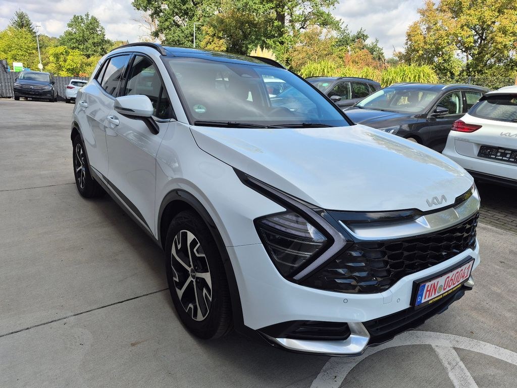 نمای دیگر کیا اسپورتیج اسپیریت 4WD هیبرید 132 Kw+پانوراما+AHK