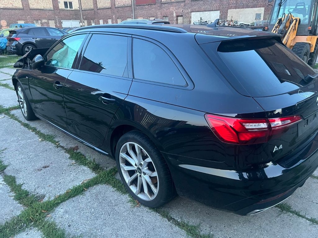 نمای دیگر آئودی A4 35 TFSI S line آوانت