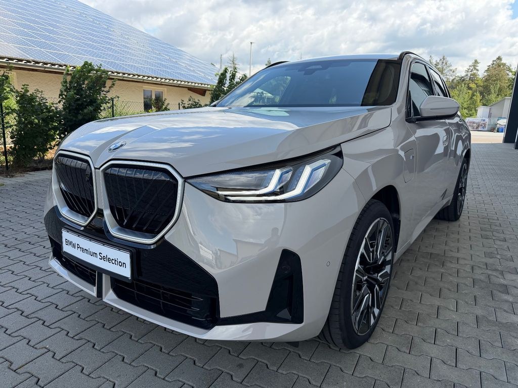نمای دیگر بی ام و X3 30e xDr. M-SPORT/AHK/HUD/ICONIC/H&K/SITZLÜFT/