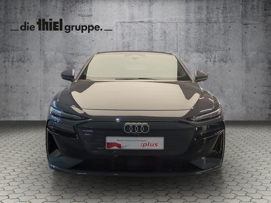 نمای دیگر آئودی A6 اسپورت‌بک e-tron قلاب یدک‌کش+B&O+360° دوربین