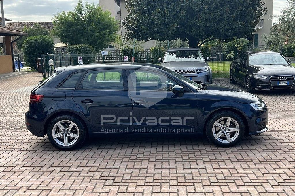 نمای دیگر آئودی آئودی A3 SPB 1.6 TDI 116 CV S tronic اسپورت