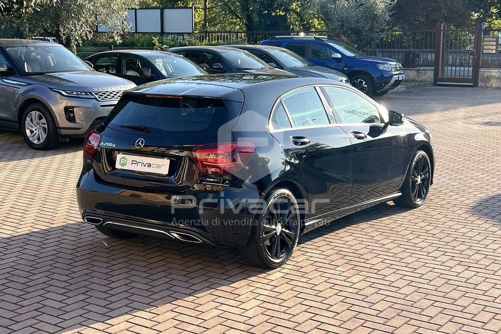 نمای دیگر مرسدس بنز مرسدس A 200 d اتوماتیک 4Matic اسپرت