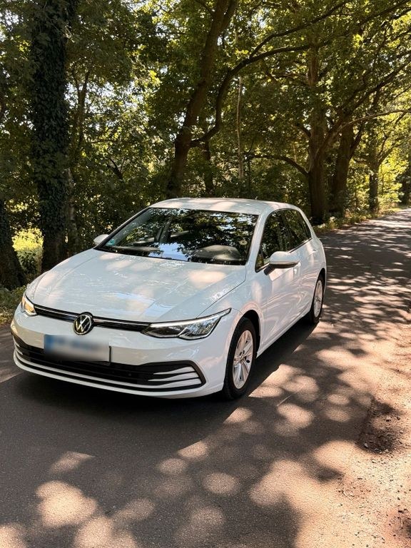 نمای دیگر فولکس واگن فولکس واگن گلف 8 2.0 110 KW (150 PS) TDI DSG