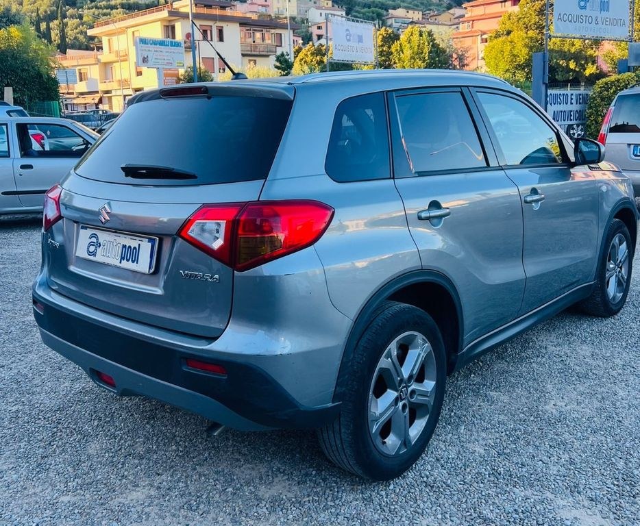 نمای دیگر سوزوکی ویتارا 1.6 VVT وی کول