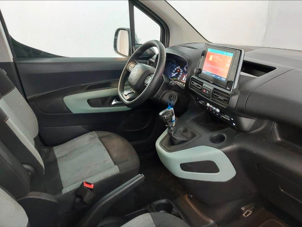 نمای دیگر سیتروئن برلینگو 1.2 LIVE M 5SZ NAVI DAB کلیما PDC