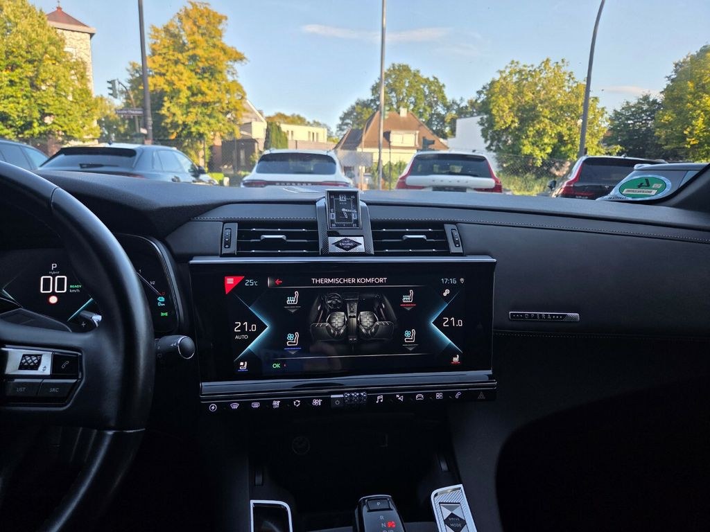 نمای دیگر دی اس اتومبیلز DS7 کراس بک کراس بک.4x4.PanSD.LED.صندلی گرمکن+تهویه.C