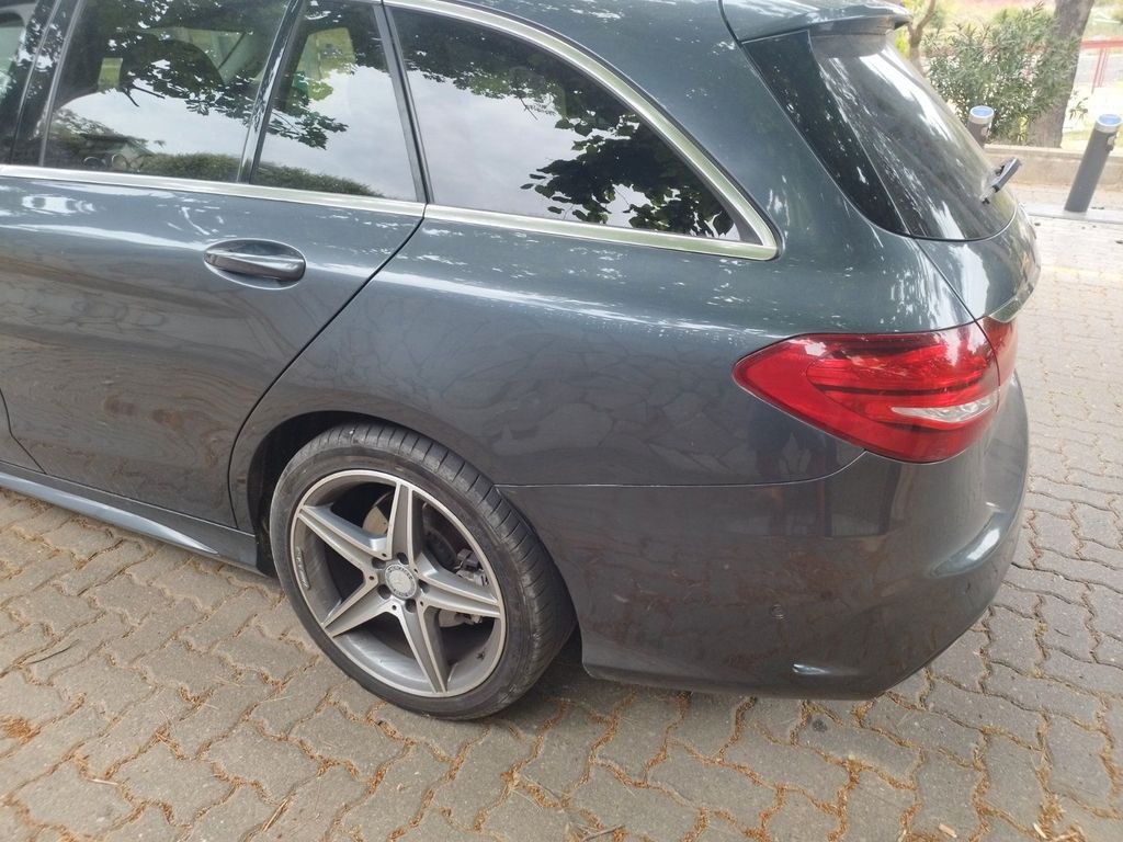 نمای دیگر مرسدس بنز مرسدس C 220 CDI-AMG پاکت.1 تک دست