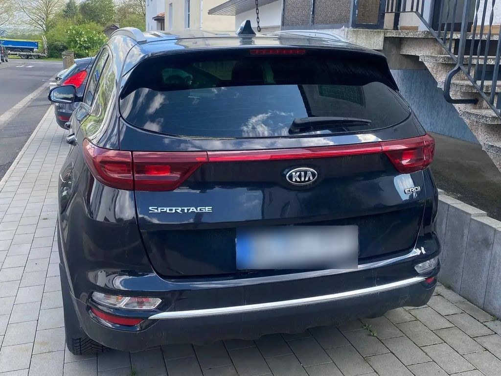 نمای دیگر کیا اسپورتیج 1.6 CRDi اتوماتیک - موتور dr...