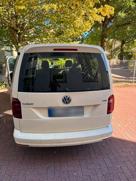 نمای دیگر فولکس واگن کدی 2.0 TDI چندمنظوره...