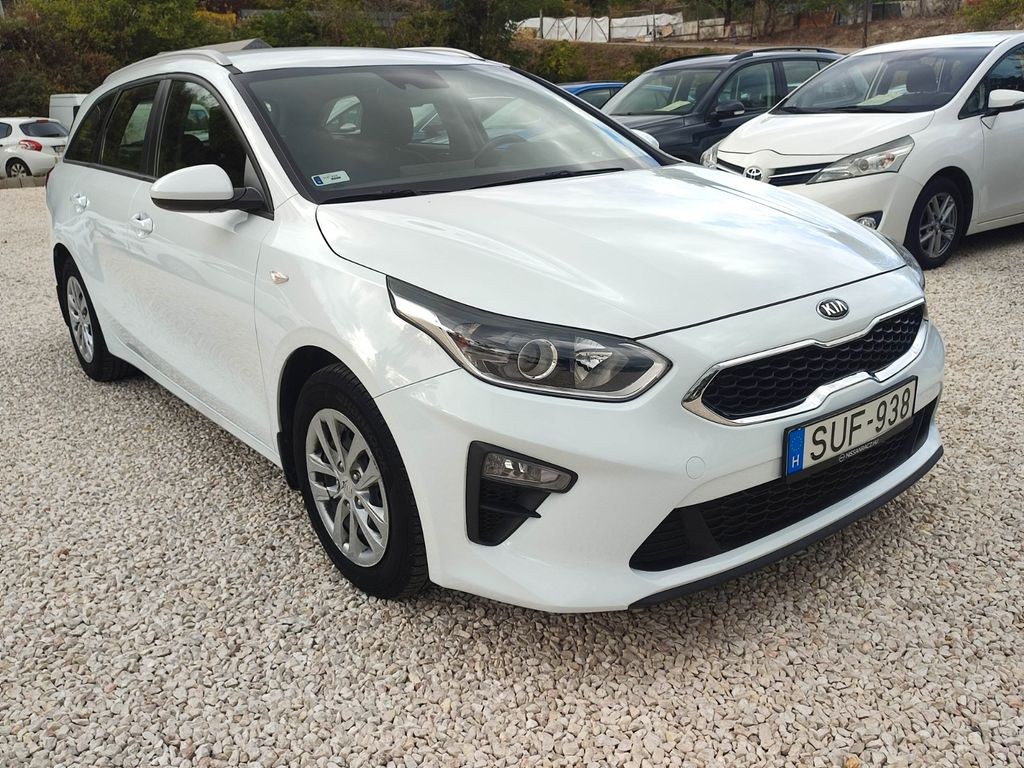 نمای دیگر کیا سید اسپورت واگن 1.5 T-GDI سیلور اسپورت واگن