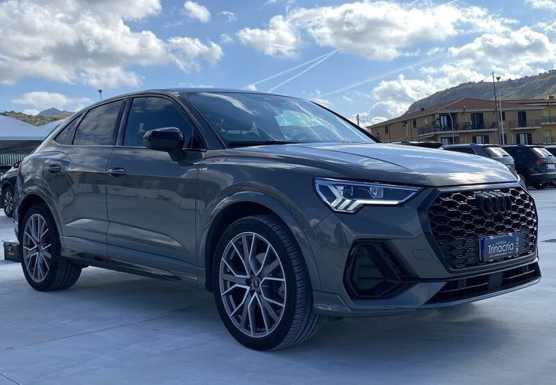 نمای دیگر آئودی Q3 SPB اس لاین داخلی و خارجی 2.0 TDI 15