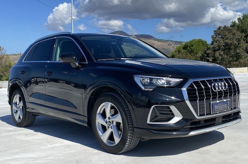 نمای دیگر آئودی Q3 بیزینس ادونس 2.0 TDI 150CV اس-ترونیک