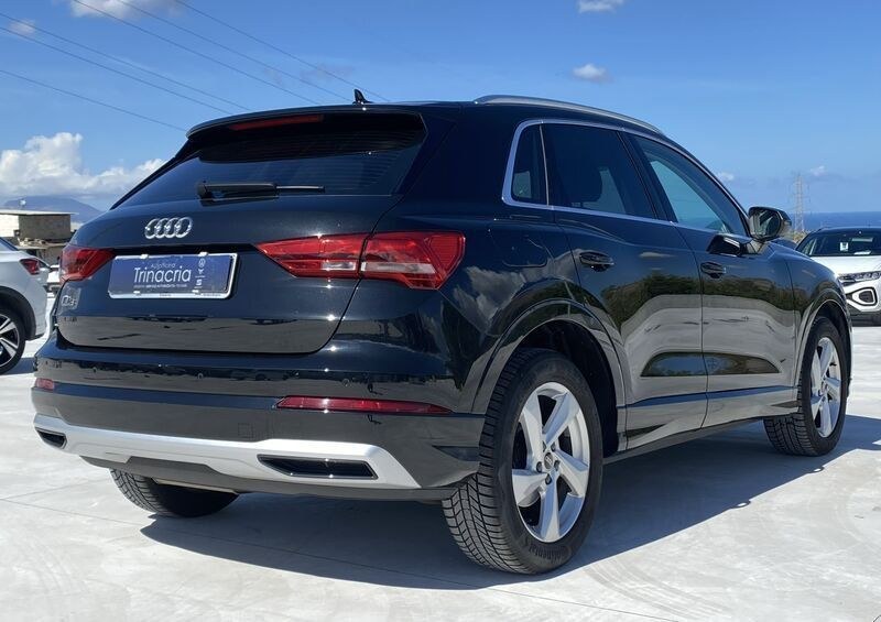 نمای دیگر آئودی Q3 بیزینس ادونس 2.0 TDI 150CV اس-ترونیک