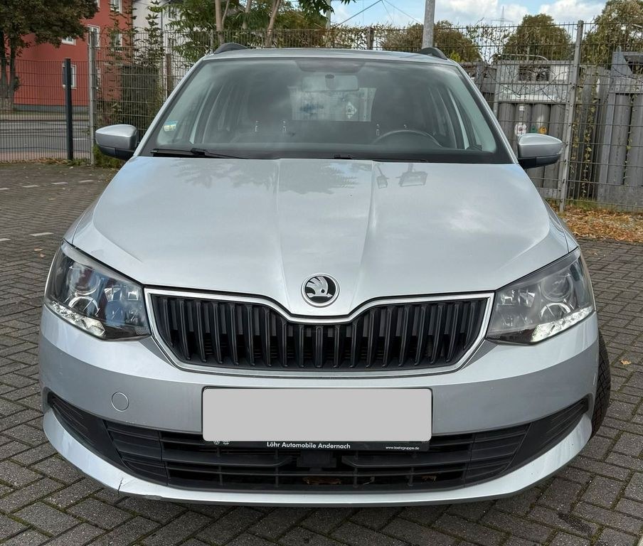 نمای دیگر اشکودا فابیا 1.4 TDI | 90PS | TÜV تا 07/2027