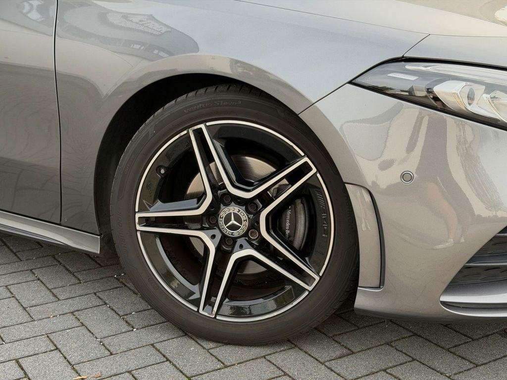 نمای دیگر مرسدس بنز مرسدس بنز A200 AMG-لاین و پکیج شب