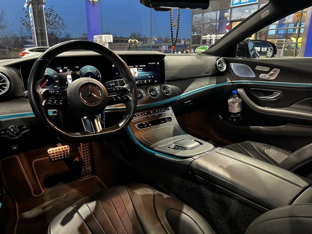 نمای دیگر مرسدس بنز CLS 400 d 4MATIC AMG لاین