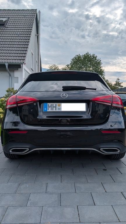 نمای دیگر مرسدس بنز A 250/4M/AMG/MBUX/پانوراما/8-گانه