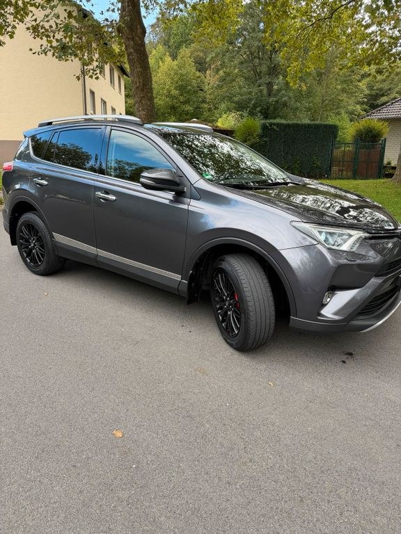 نمای دیگر تویوتا RAV4 2.0 بنزین اتوماتیک | وضعیت عالی...