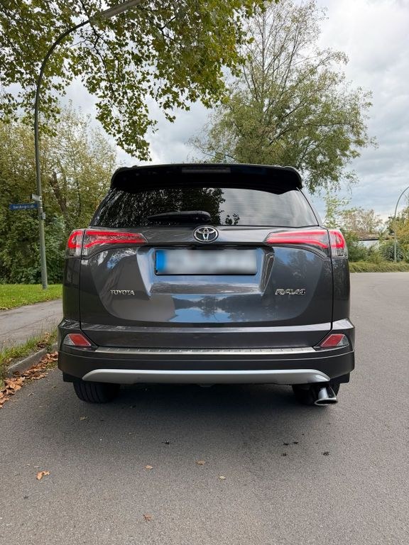 نمای دیگر تویوتا RAV4 2.0 بنزین اتوماتیک | وضعیت عالی...