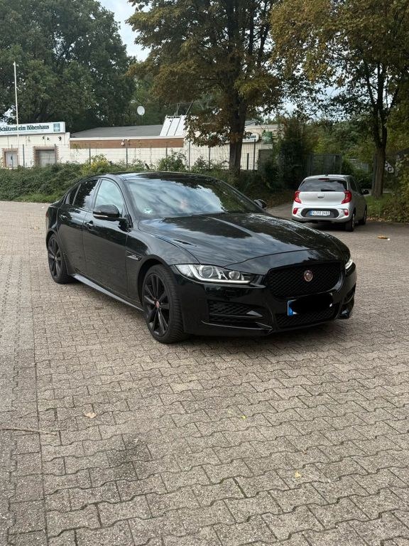 نمای دیگر جگوار XE S 340 PS V6 سوپرشارژ Fast Vo...