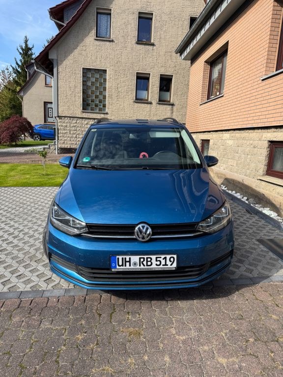 نمای دیگر فولکس واگن توران 1.6 TDI SCR کامفورت‌لاین کامفورت‌لاین