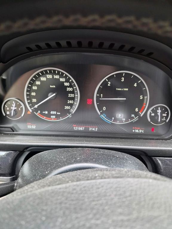 نمای دیگر بی ام و 520d اقتصادی در مصرف