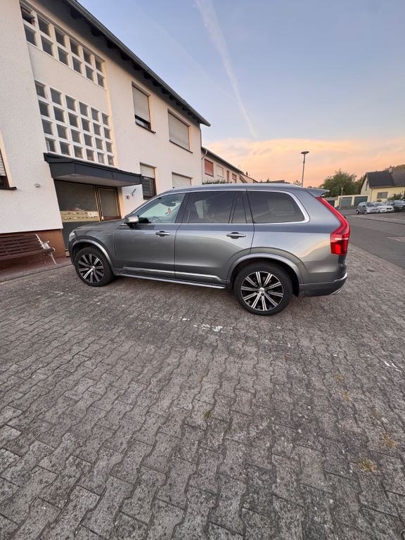 نمای دیگر ولوو XC90 B5 D AWD گیرترونیک اینسکریپشن