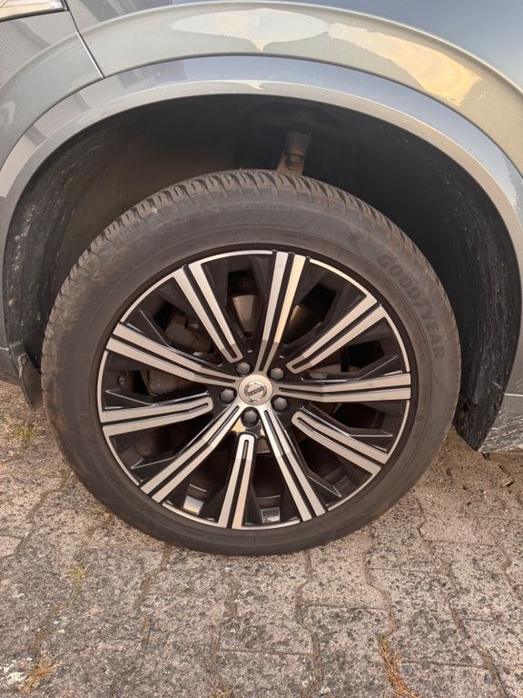 نمای دیگر ولوو XC90 B5 D AWD گیرترونیک اینسکریپشن