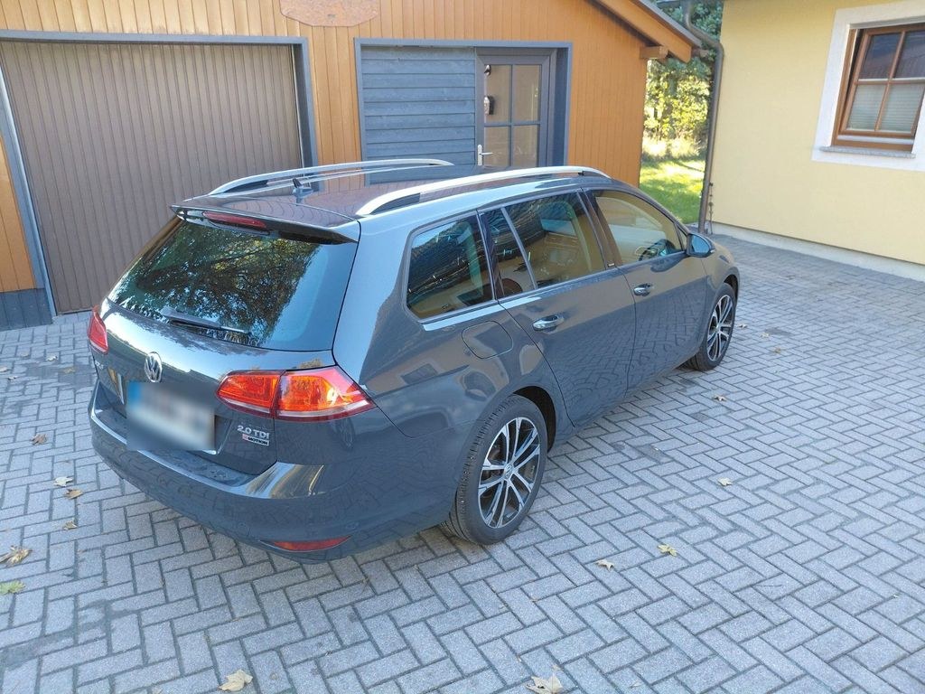 نمای دیگر فولکس واگن گلف واریانت آل‌استار 4Motion 2.0 TDI