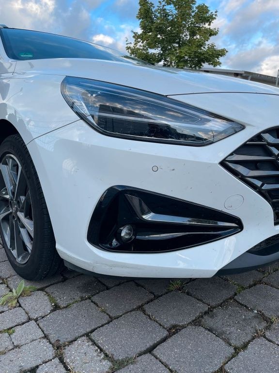 نمای دیگر هیوندای i30 کمبی