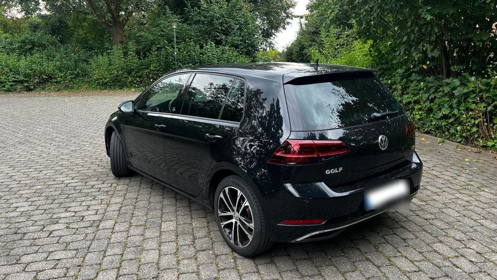 نمای دیگر فولکس واگن گلف 7 SOUND | ACC | CarPlay | 8 حلقه b...