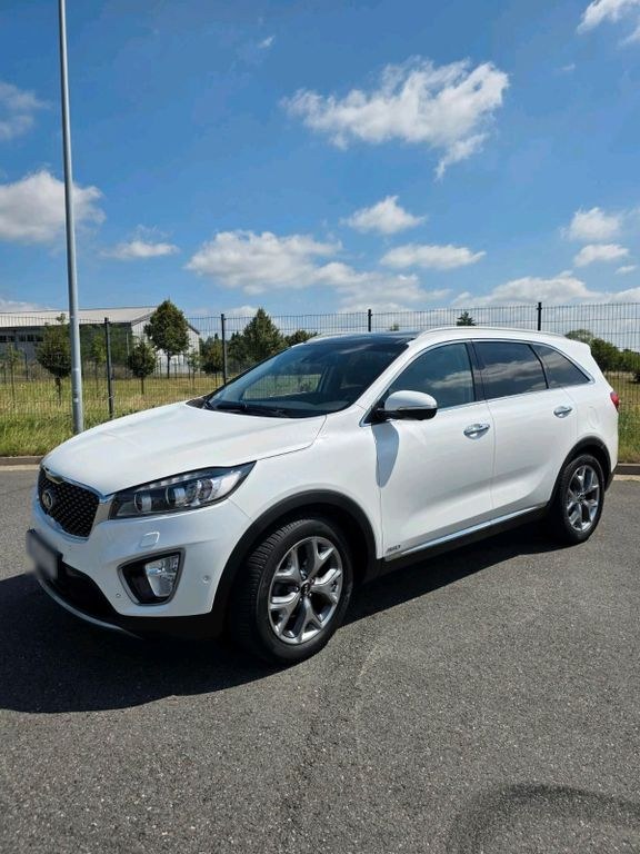 کیا کیا سورنتو 2.2 CRDi پلاتینیوم 4x4 سانروف...