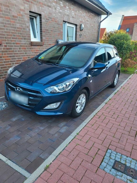 هیوندای i30