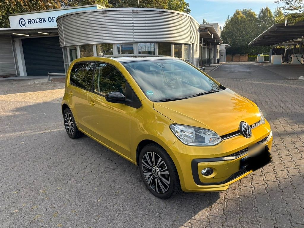 نمای دیگر فولکس واگن VW آپ 1.0 MPI IQ DRIVE