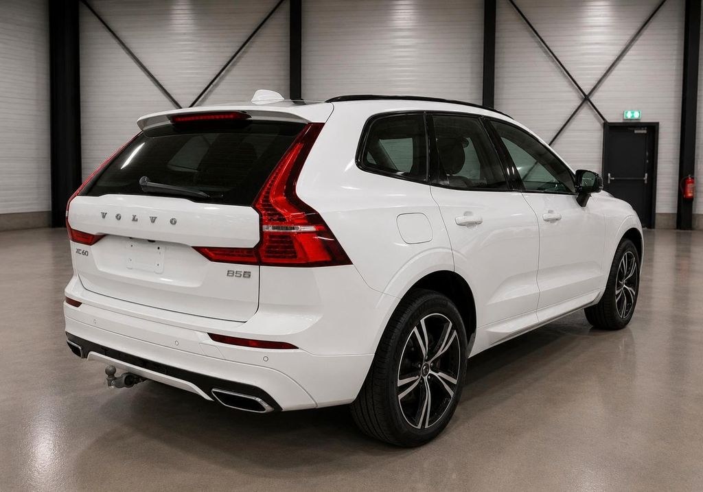 نمای دیگر ولوو XC60 R-DESIGN 2.0 B5 «نقص موتور» حداکثر فول