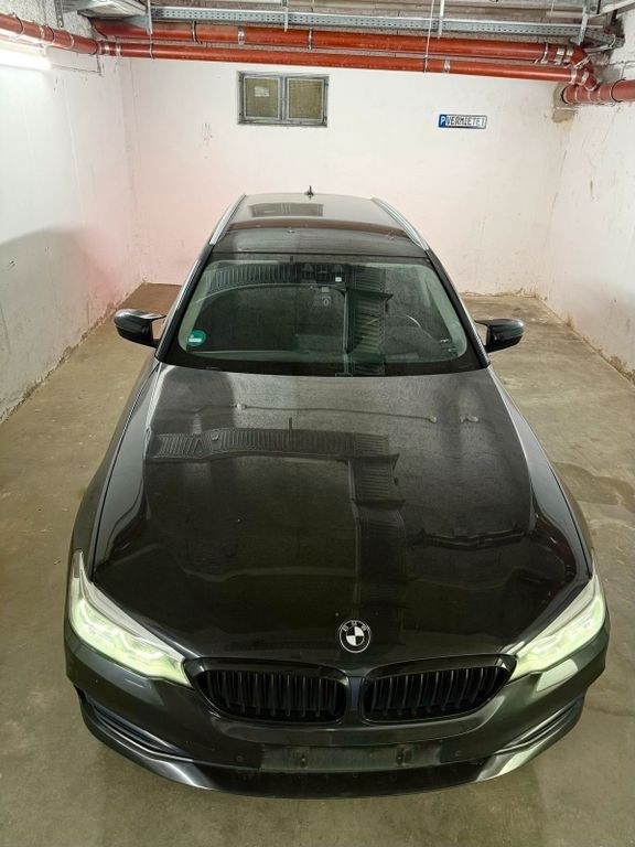 نمای دیگر بی ام و G31 530d xDrive اسپرت لاین / TÜV تا 0...