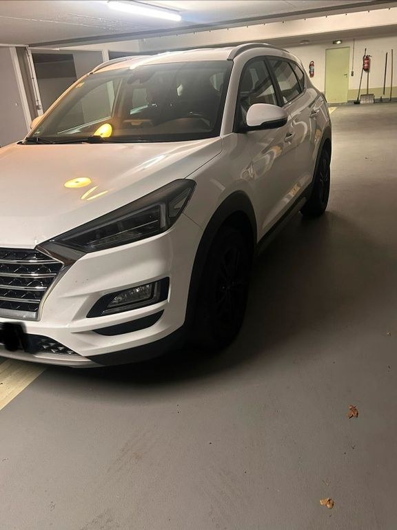 نمای دیگر هیوندای توسان 1.6 T-GDI استایل